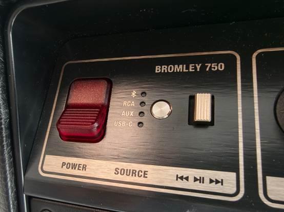 750评测:摇滚传奇的派对新声Marshall Bromley(图5) 750评测:摇滚传奇的派对新声Marshall Bromley(图5)